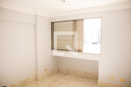 Quarto 1 de apartamento para alugar com 3 quartos, 120m² em Setor Oeste, Goiânia