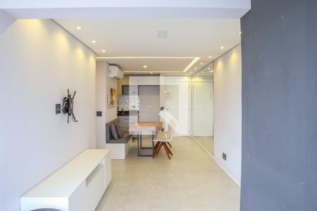Sala e Varanda Gourmet de apartamento à venda com 2 quartos, 68m² em Vila Ipojuca, São Paulo