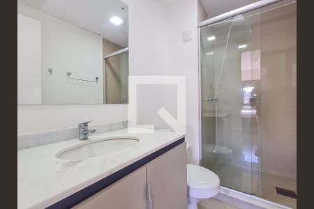 Banheiro de apartamento para alugar com 1 quarto, 39m² em Jardim Botânico, Porto Alegre