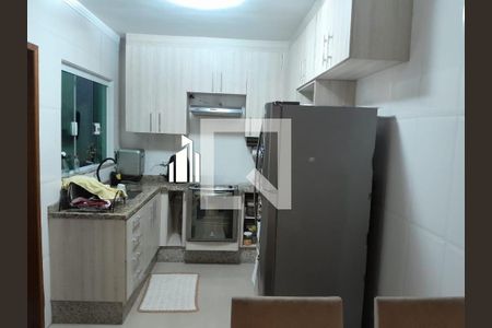 Casa à venda com 2 quartos, 51m² em Vila Nhocuné, São Paulo