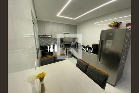 Casa à venda com 2 quartos, 100m² em Vila Guilhermina, São Paulo