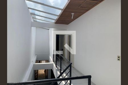 Casa à venda com 4 quartos, 280m² em Cambuci, São Paulo