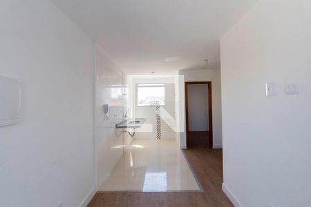 Sala e Cozinha Integrada de apartamento à venda com 2 quartos, 39m² em Vila Nhocuné, São Paulo