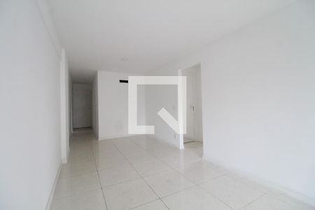 Sala de apartamento para alugar com 3 quartos, 77m² em Anil, Rio de Janeiro