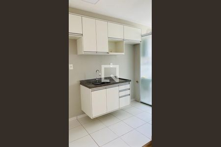 Cozinha de apartamento à venda com 2 quartos, 122m² em Vila Ipojuca, São Paulo