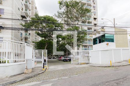 Apartamento para alugar com 55m², 2 quartos e 1 vaga Apartamento para alugar com 55m², 2 quartos e 1 vagaFachada