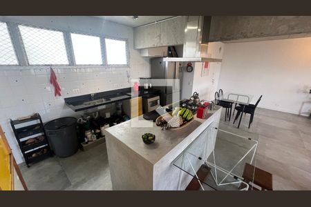 Cozinha de apartamento à venda com 2 quartos, 115m² em Sumaré, São Paulo