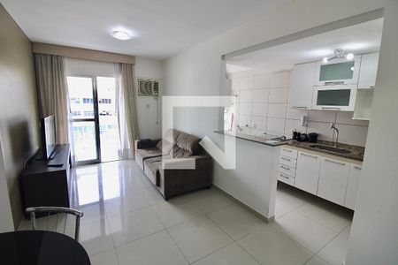 Sala de apartamento para alugar com 2 quartos, 80m² em Recreio dos Bandeirantes, Rio de Janeiro