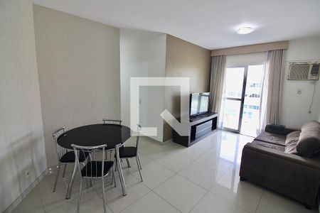 Sala de apartamento para alugar com 2 quartos, 80m² em Recreio dos Bandeirantes, Rio de Janeiro