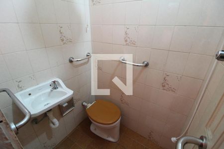 Banheiro de casa à venda com 2 quartos, 149m² em Vila Antonieta, São Paulo