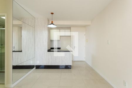 Sala de apartamento para alugar com 3 quartos, 72m² em Jardim da Glória, São Paulo