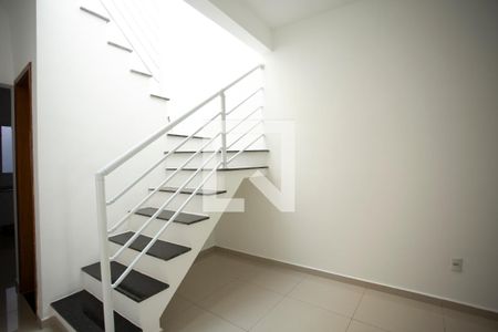 Sala de casa à venda com 3 quartos, 119m² em Jardim Maria Estela, São Paulo