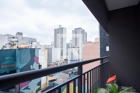 1 Varanda 1 de kitnet/studio à venda com 1 quarto, 21m² em República, São Paulo