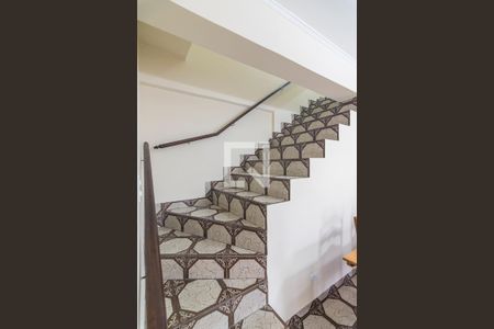 Escada de casa à venda com 3 quartos, 238m² em Vila Floresta, Santo André