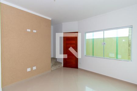 Casa de condomínio à venda com 112m², 2 quartos e 2 vagasSala