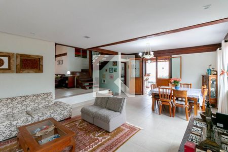 Sala de casa à venda com 4 quartos, 266m² em Buritis, Belo Horizonte