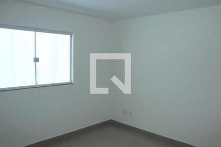 quarto 2 de casa para alugar com 2 quartos, 80m² em Jardim Jasmim, Nova Iguaçu