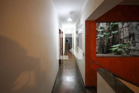 Corredor de casa para alugar com 3 quartos, 351m² em Vila Santa Clara, São Paulo