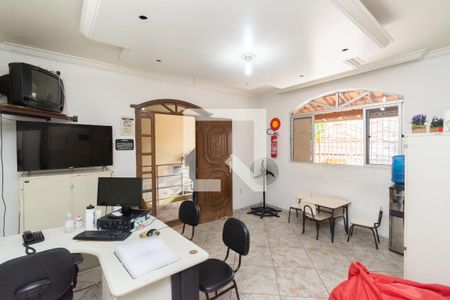 Sala de casa à venda com 5 quartos, 561m² em Bairro da Glória, Contagem
