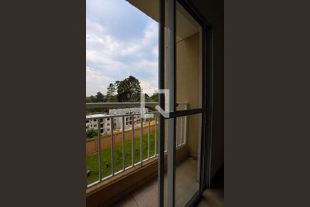Sala  - varanda de apartamento para alugar com 2 quartos, 49m² em Jardim Ísis, Cotia