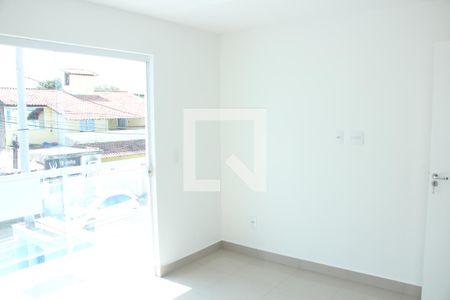 Quarto 2 de casa para alugar com 2 quartos, 80m² em Jardim Jasmim, Nova Iguaçu