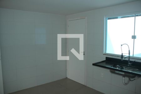 Cozinha de casa para alugar com 2 quartos, 80m² em Jardim Jasmim, Nova Iguaçu