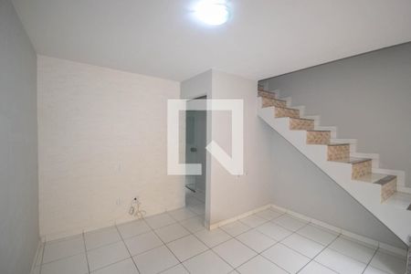 Sala de casa para alugar com 2 quartos, 70m² em Centro, Nilópolis