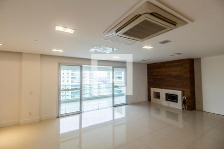 Sala de apartamento à venda com 3 quartos, 202m² em Alphaville Empresarial, Santana de Parnaíba
