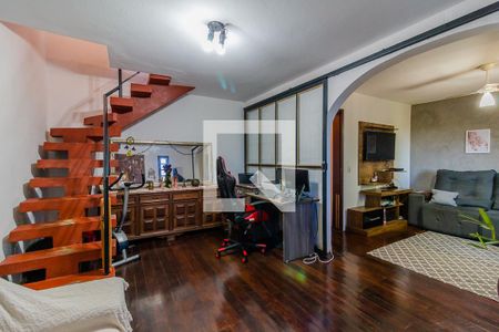 Sala de casa à venda com 3 quartos, 200m² em Vila Nova, Porto Alegre