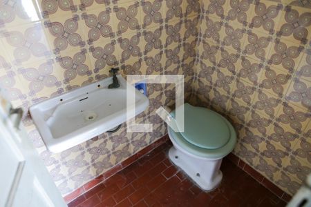 Casa para alugar com 206m², 3 quartos e 1 vaga Casa para alugar com 206m², 3 quartos e 1 vagaBanheiro da Area de Servico