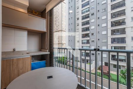 Varanda de apartamento para alugar com 2 quartos, 52m² em Alphaville Empresarial, Barueri