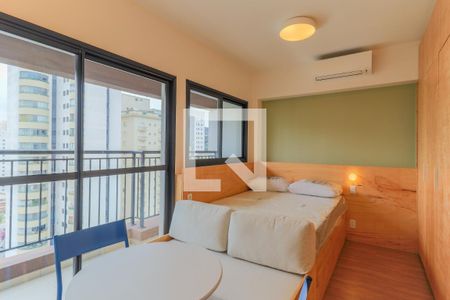 Sala/Quarto de apartamento à venda com 1 quarto, 24m² em Campo Belo, São Paulo