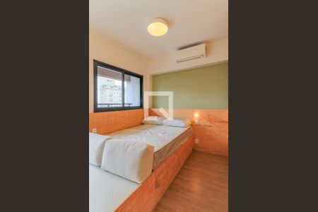 Sala/Quarto de apartamento à venda com 1 quarto, 24m² em Campo Belo, São Paulo