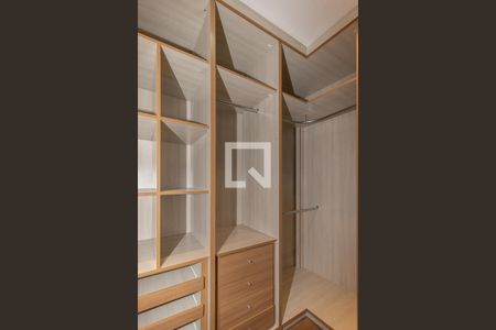 Closet Quarto 1 de casa para alugar com 2 quartos, 70m² em Vila Tesouro, São José dos Campos