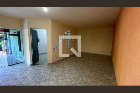 Sala de casa para alugar com 4 quartos, 229m² em São Francisco, Goiânia