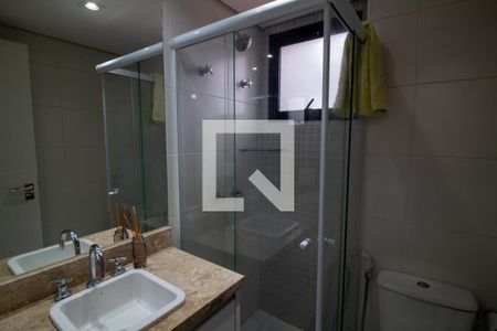 Banheiro de kitnet/studio para alugar com 1 quarto, 32m² em Cidade Monções, São Paulo