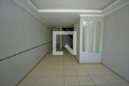 Sala de casa à venda com 3 quartos, 326m² em Olaria, Canoas
