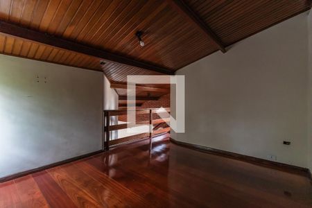 Casa à venda com 339m², 3 quartos e 4 vagas Casa à venda com 339m², 3 quartos e 4 vagasSala íntima