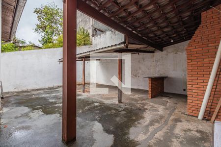 Casa à venda com 339m², 3 quartos e 4 vagas Casa à venda com 339m², 3 quartos e 4 vagasQuintal