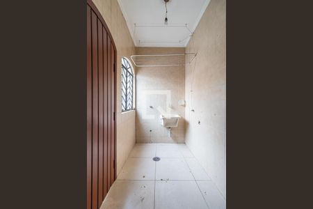 Casa à venda com 339m², 3 quartos e 4 vagas Casa à venda com 339m², 3 quartos e 4 vagasÁrea de Serviço