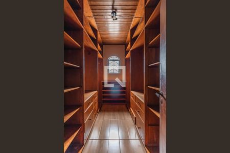 Casa à venda com 339m², 3 quartos e 4 vagas Casa à venda com 339m², 3 quartos e 4 vagasSuíte