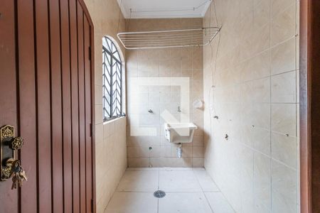 Casa à venda com 339m², 3 quartos e 4 vagas Casa à venda com 339m², 3 quartos e 4 vagasÁrea de Serviço