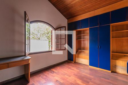 Casa à venda com 339m², 3 quartos e 4 vagas Casa à venda com 339m², 3 quartos e 4 vagasQuarto 1