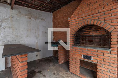 Casa à venda com 339m², 3 quartos e 4 vagas Casa à venda com 339m², 3 quartos e 4 vagasQuintal