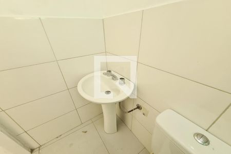 Banheiro de casa para alugar com 1 quarto, 40m² em Jardim Novo Carrao, São Paulo