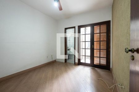Suíte de casa à venda com 4 quartos, 300m² em Bela Vista, São Paulo