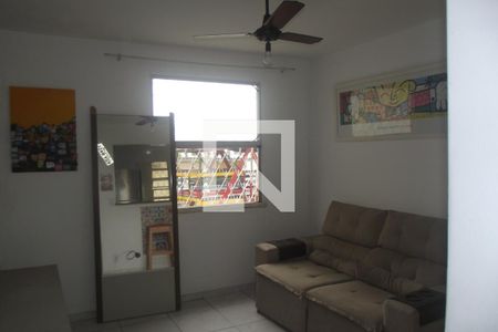 Sala de apartamento para alugar com 2 quartos, 55m² em Inhauma, Rio de Janeiro