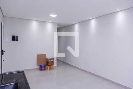 Sala e Cozinha de casa para alugar com 2 quartos, 47m² em Parque Cisper, São Paulo