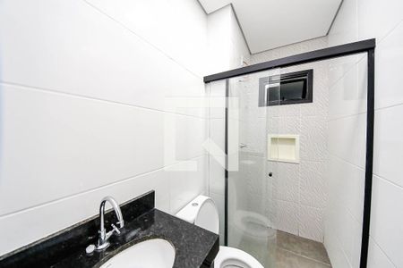 Banheiro de apartamento para alugar com 1 quarto, 45m² em Vila Santa Clara, São Paulo