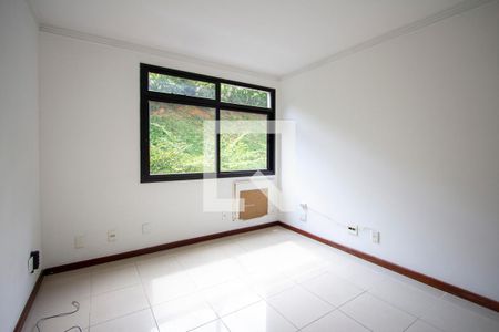 Quarto 1 de apartamento à venda com 3 quartos, 120m² em Ingá, Niterói